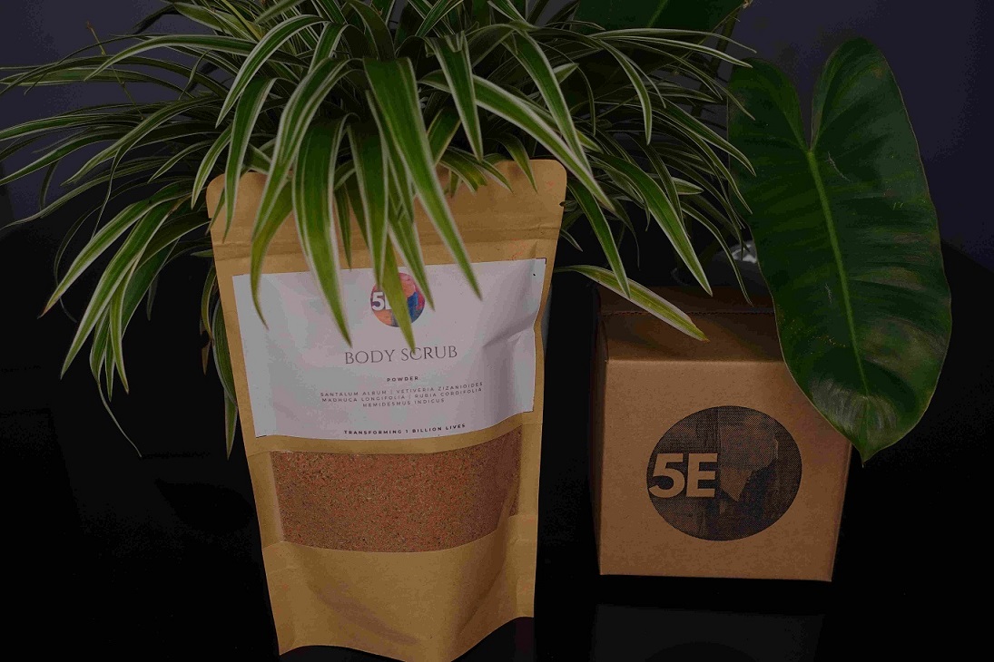 Body Scrub Powder 150 gm 5E life